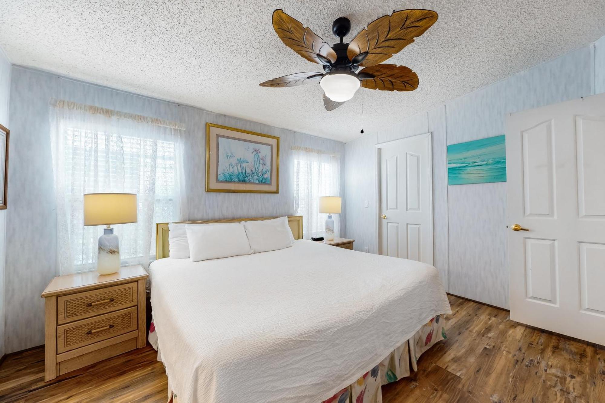 Laguna Hideaway Panama City Beach Exterior photo